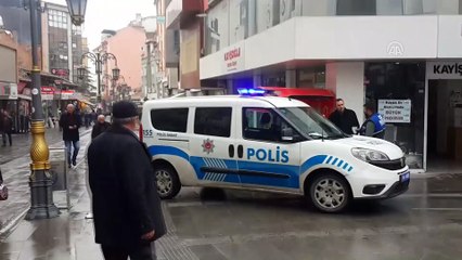 Yardım etmek istediği çocuk tarafından bıçaklandı - ÇORUM