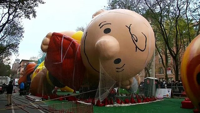 В Нью-Йорке отметили День благодарения парадом