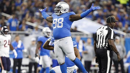 'Snacks' begins Thanksgiving feast with combo sack