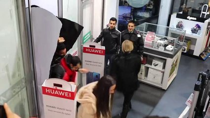 Mediamarkt "Şahane Cuma" İndirimini Başlattı - İstanbul