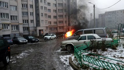 Man Escapes Burning Car