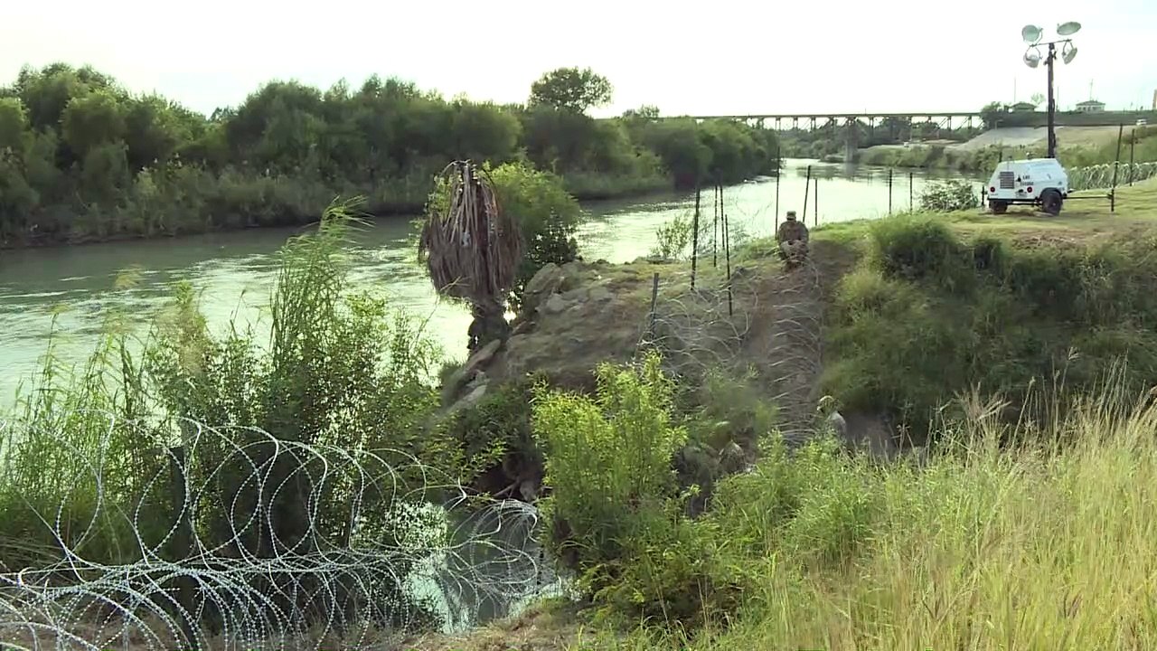 Soldaten an der US-Grenze zu Mexiko: Warten auf die Karawane