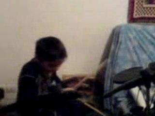 jeune batteur 10 ans