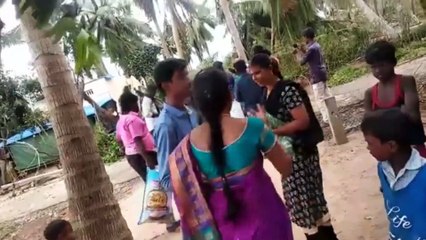 அந்த குட்டி பையனின் சந்தோஷத்தை பாருங்கள்!-வீடியோ