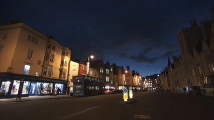 Brexit : l'accord laisse Oxford perplexe