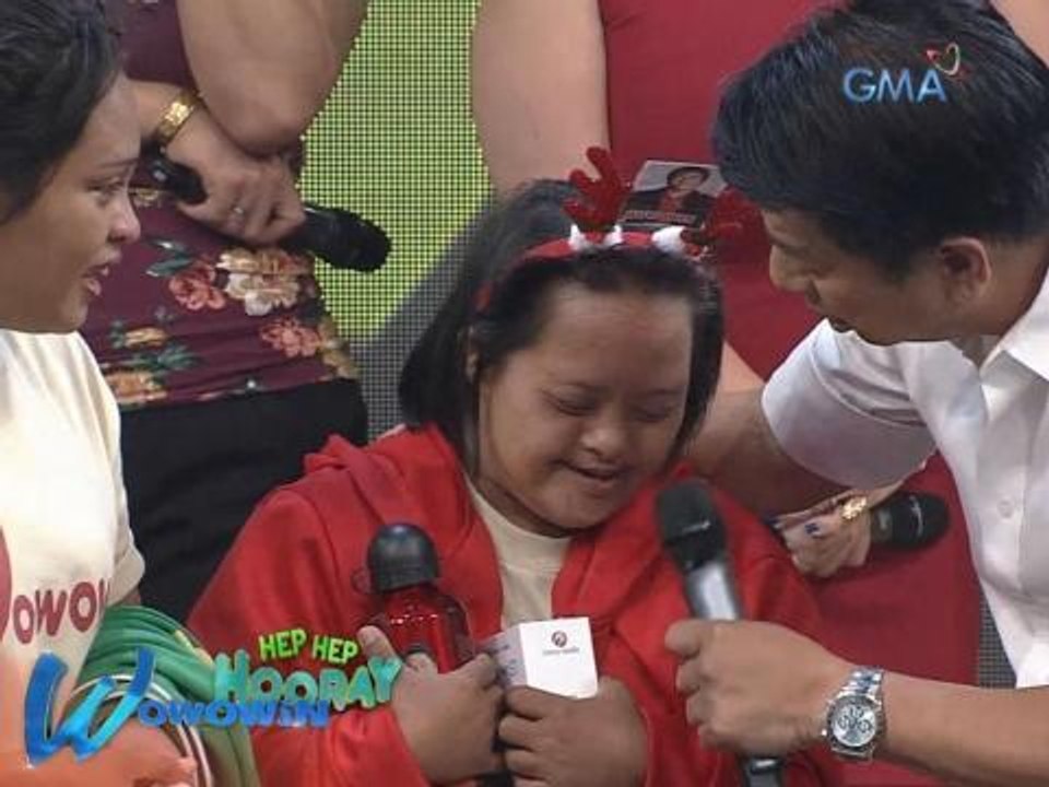 Wowowin: Babaeng may Down Syndrome, pinasaya ni Willie Revillame