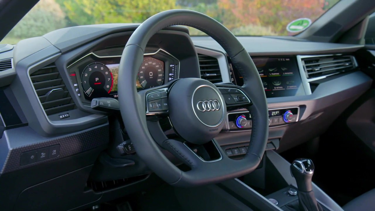2018 Audi A1 Interieur Design in Turbo Blau