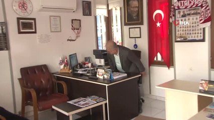 Muhtar Adayından Belediye Başkanlarını Kıskandıracak Seçim Çalışması