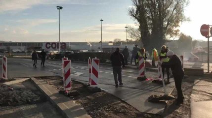 La Louvière : Une manifestation de gilets jaunes près du Cora