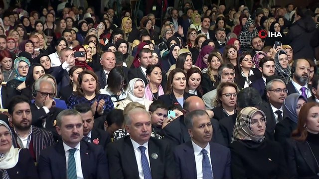 Cumhurbaşkanı Erdoğan: 'Yaşlılarımızın ve engellilerimizin evde bakımını teşvik ederek hayatlarını daha huzur içinde geçirmelerini sağlıyoruz. Araştırın, bakın; bizim yaşlılarımıza verdiğimiz önemi veren başka bir ülke daha yok. Biz bir