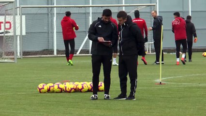 Hakan Keleş'in ilk yarı hedefi 23 puan - SİVAS