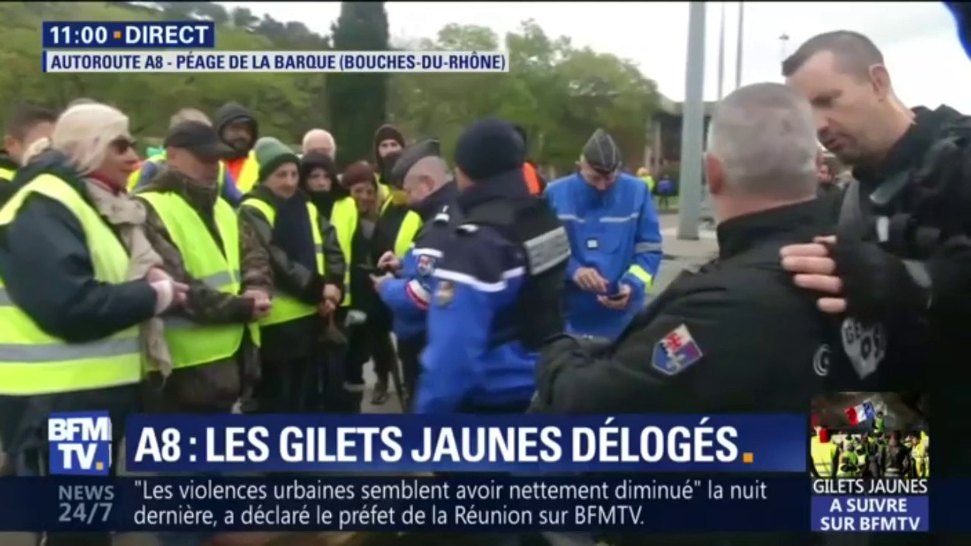 Des gendarmes et des CRS délogent des gilets jaunes qui bloquaient l'A8  dans les Bouches-du-Rhône - Vidéo Dailymotion