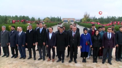 Mardin şehit öğretmenlerini unutmadı