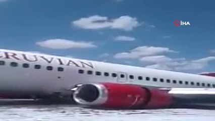 Peru Havayolları'na Ait Uçak Gövdesinin Üzerine İniş Yaptı