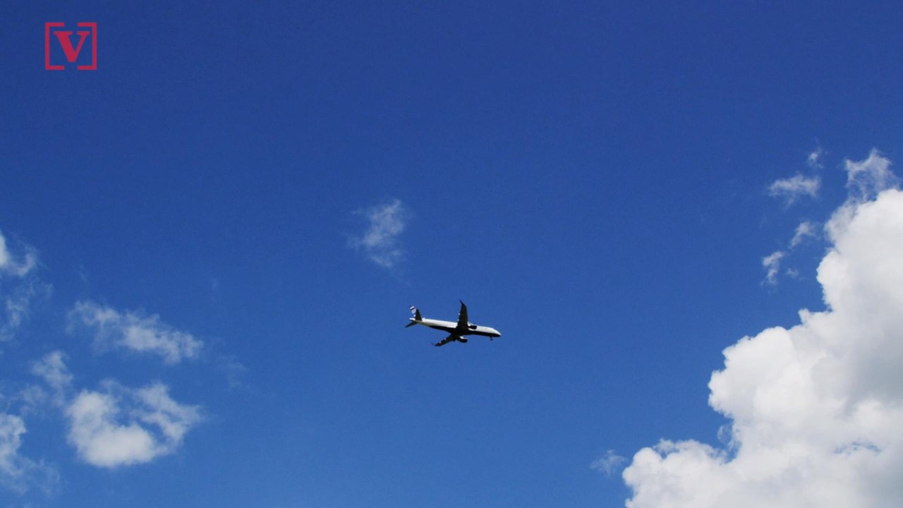 Man Arrested for Anti-Semitic Rant on Plane, Reportedly Insisting 'All Jews Raise Their Hands'