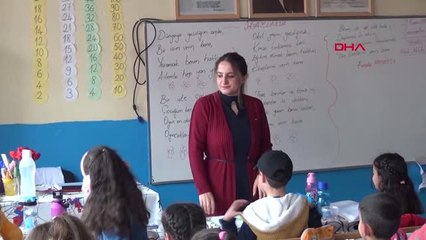 Bingöl Diyabet Hastası Öğrencisine Hem Öğretmenlik Hem Doktorluk Yapıyor