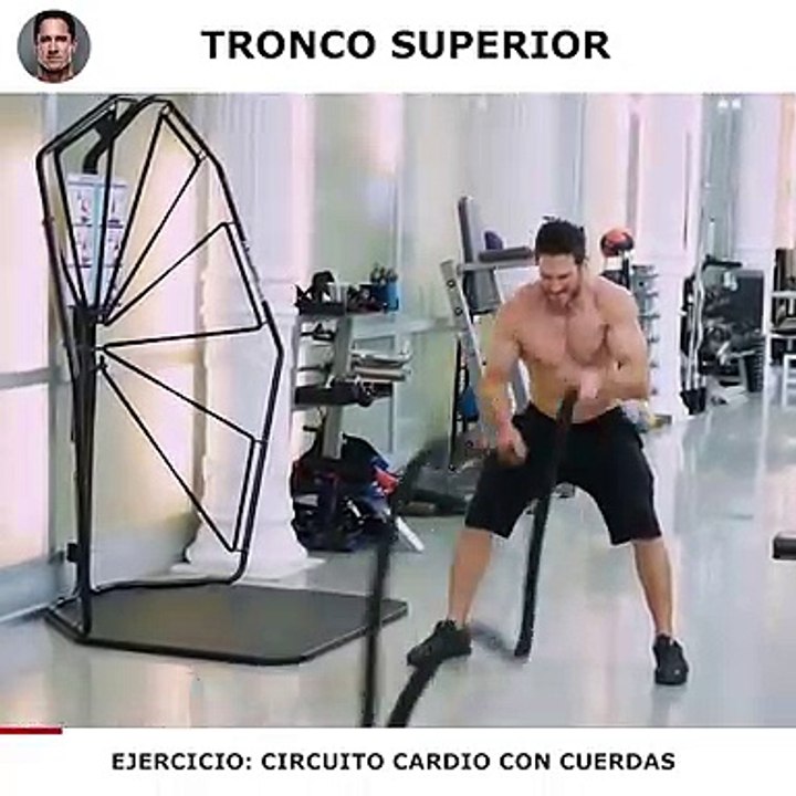 Haz cardio con esta rutina de 'battle ropes'