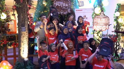 Sunway distributes school supplies to stateless children