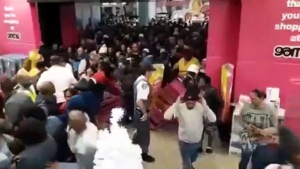 Chaos durant le Black Friday à Baywest Mall en Afrique de Sud