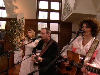 Bill & Gloria Gaither - Wayfaring Stranger