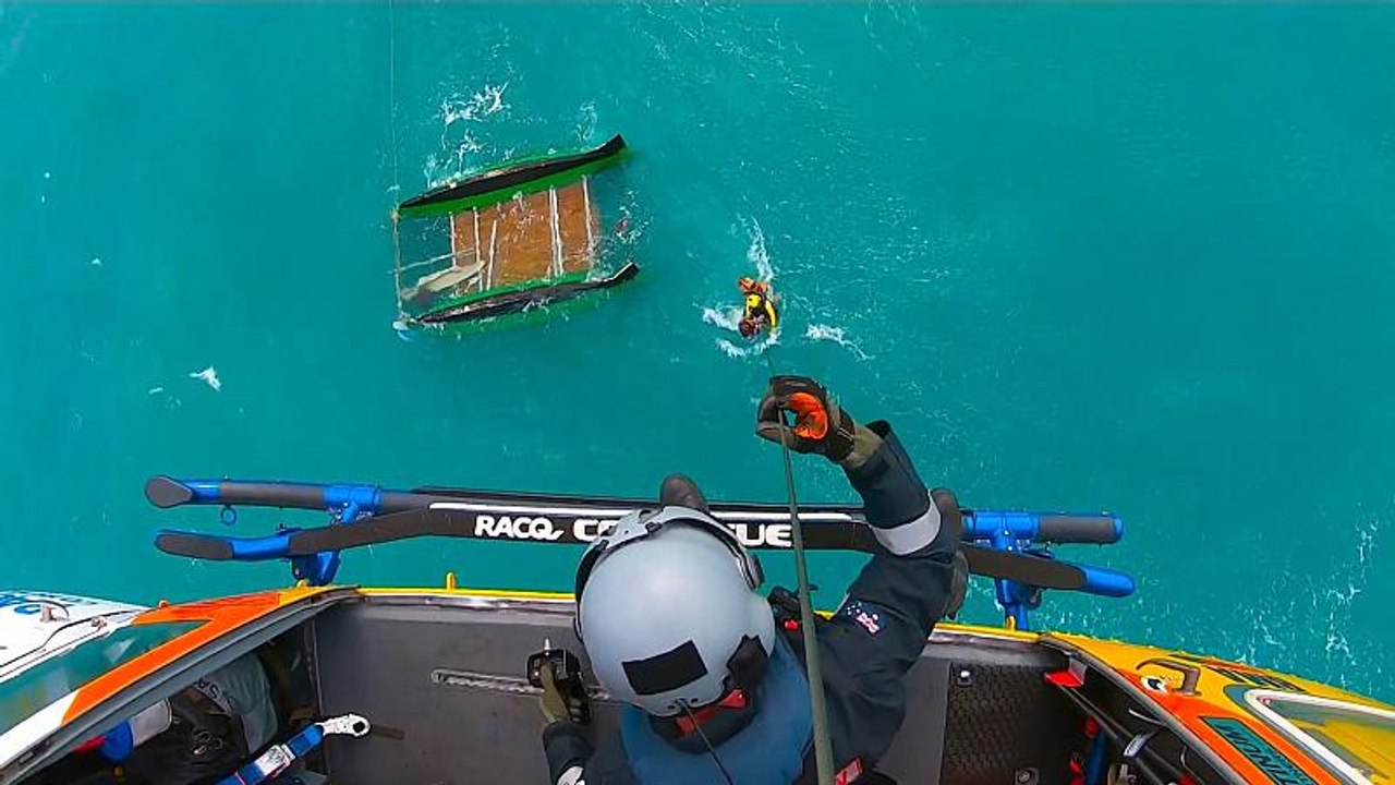 Australien: Rettung nach Nacht auf See