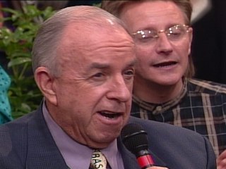 Bill & Gloria Gaither - Miracles Will Happen On That Day