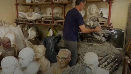 بیمارستان مجسمه‌های آسیب دیده در آرژانتین