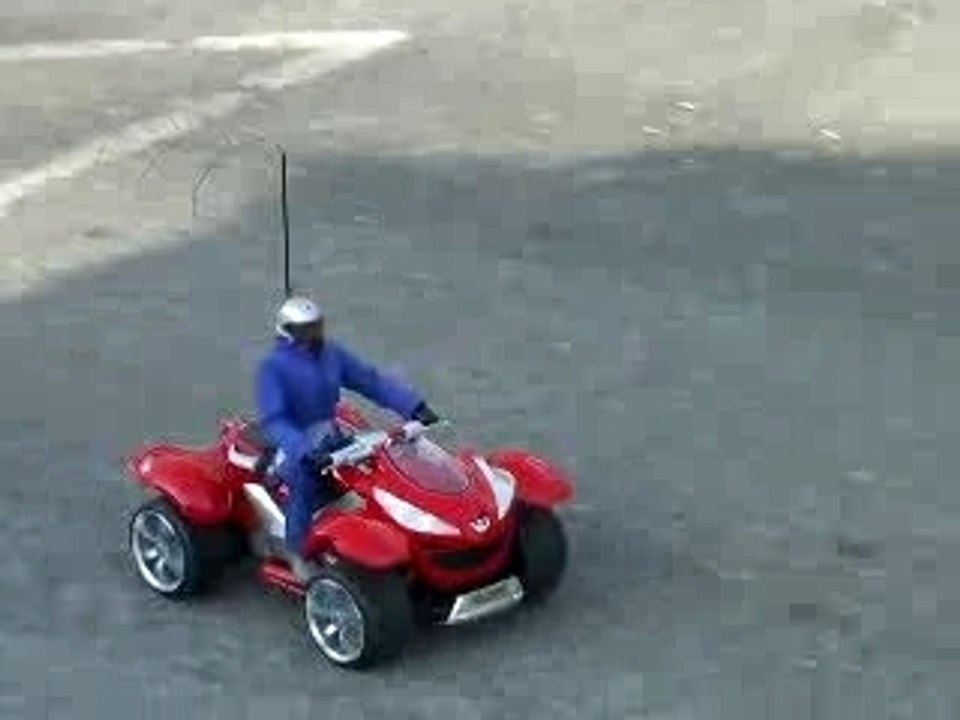 quad peugeot rc