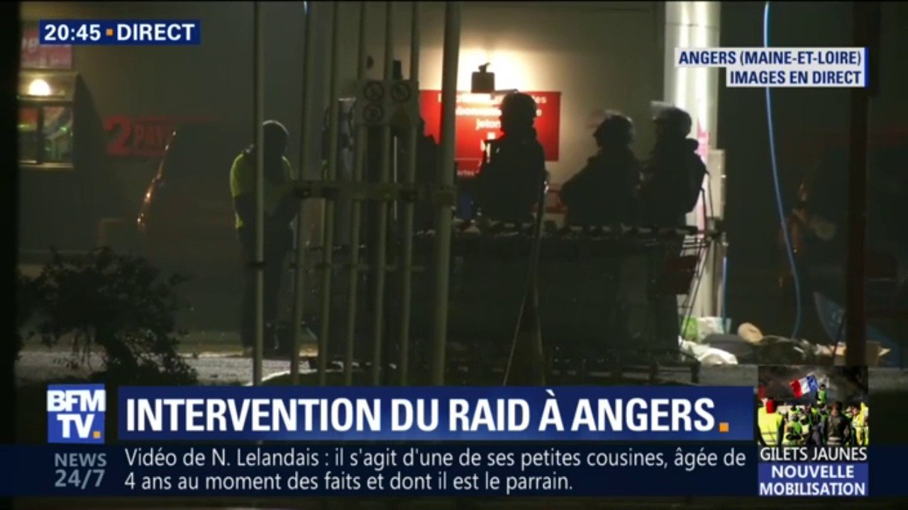 Angers : les images de la négociation en cours