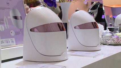 이제는 '홈 뷰티' 시대...시장 급성장 / YTN