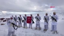 Şırnak Kato Dağı'nda Operasyondaki Mehmetçiklerden 'Öğretmenler Günü' Mesajı