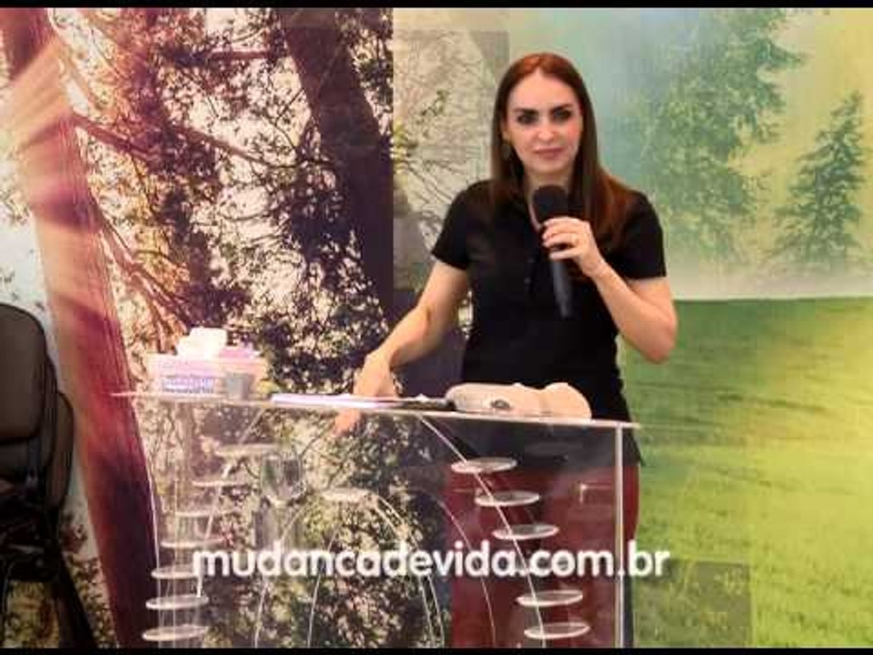 Você é uma pessoa poderosa! - Bispa Cléo