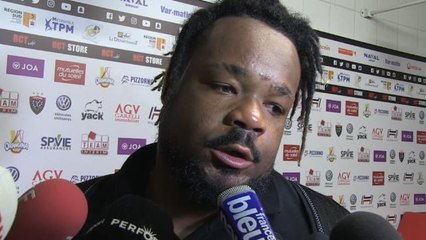 3e j. - Bastareaud : "Il ne faut pas s'enflammer"