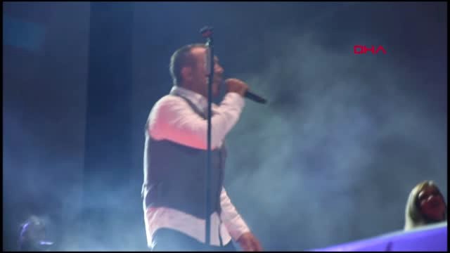 İzmir'in 96'ncı Kurtuluş Yıl Dönümünde Haluk Levent Konseri