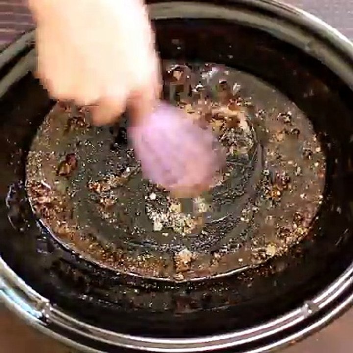 Slow Cooker Pork Chops and Onions! Tender pork chops in a tangy sauce with onions, great for a summer dinner.Recipe: