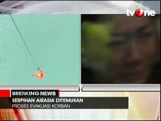 Video herunterladen: Proses Evakuasi Jenazah Korban AirAsia