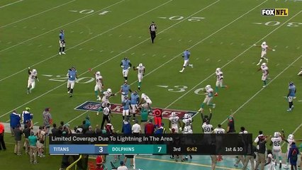 Kiko Alonso picks off pass intended for Dion Lewis