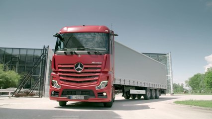 The new Mercedes-Benz Actros - Driving Video