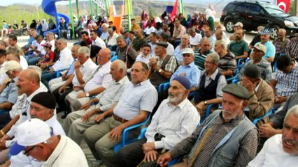 1994'de haince şehit edilen 13 Ulukaleli için anıt yapıldı