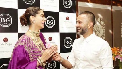 Sonam Kapoor and Anand Ahuja Looking Beautiful at Fashion Event