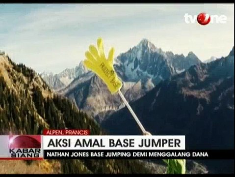 Aksi Ekstrim Atelit Base Jumper Untuk Galang Dana Rakyat Miskin