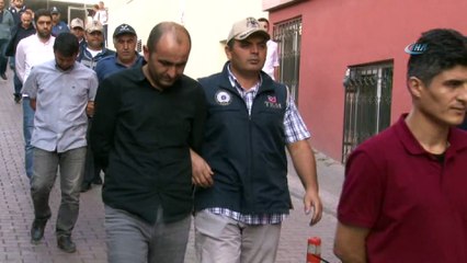 FETÖ üyelerinin bağevinde toplantı yaparken yakalanması