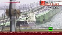 ناقلة النفط تصطدم بجسر في اليابان