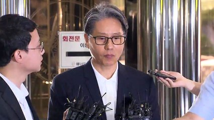 회삿돈으로 초호화 별장?...담철곤 오리온 회장, 경찰 소환 / YTN