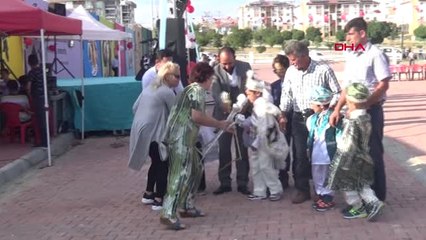 Van Yardım İçin Şehirleri Gezen Kadınlar, 50 Çocuk İçin Sünnet Töreni Düzenledi Hd