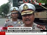 Truk Trailer Angkut Kapal TNI Tersangkut Rambu di Tol Wiyoto Woyono