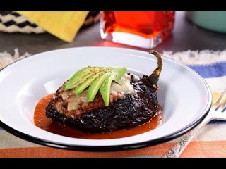 Chile Ancho Relleno de Frijol con Queso