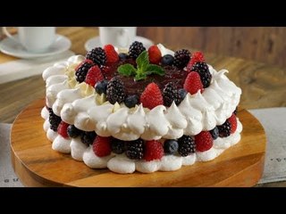 Pavlova de Frutos Rojos | Pavlova Navideña