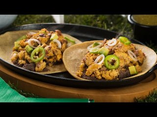 Tacos de Huevo con Chorizo
