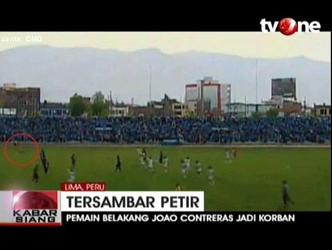 Pesepakbola Peru Tewas Tersambar Petir di Lapangan